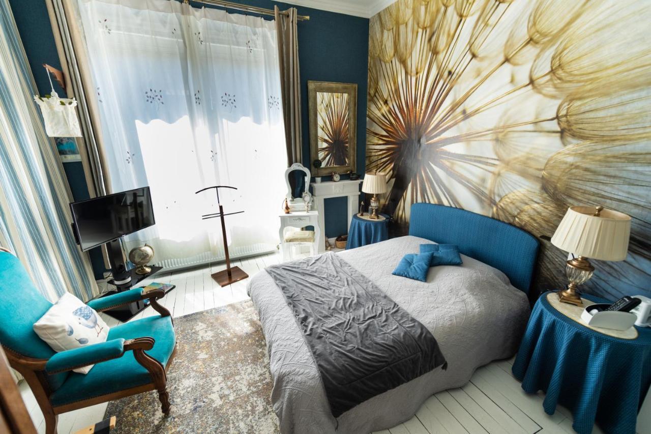 Chambre Bounty, B&B, Cuisine Privee, Lit Queen Size, Terrasse, Parking, Garage Olliergues Екстер'єр фото