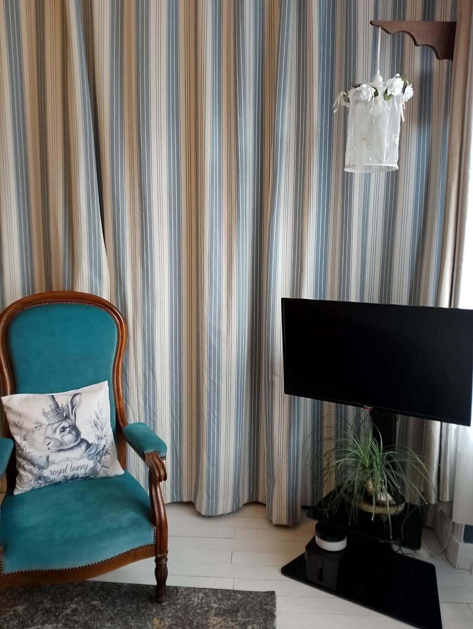 Chambre Bounty, B&B, Cuisine Privee, Lit Queen Size, Terrasse, Parking, Garage Olliergues Екстер'єр фото